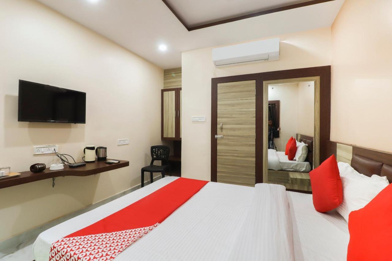 Capital O Hotel 7Th Heaven Dzsamsedpur Kültér fotó