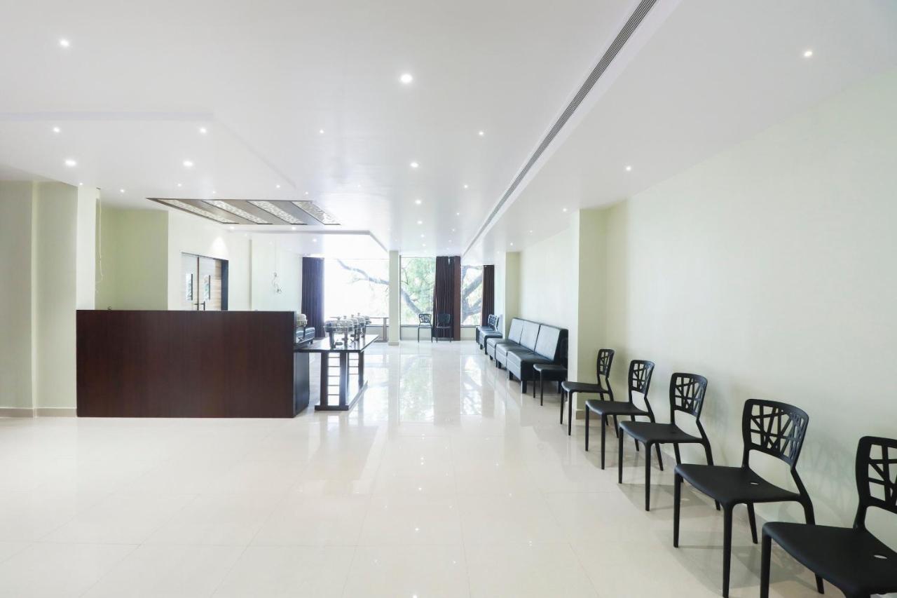 Capital O Hotel 7Th Heaven Dzsamsedpur Kültér fotó