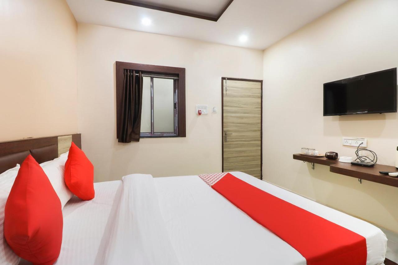 Capital O Hotel 7Th Heaven Dzsamsedpur Kültér fotó