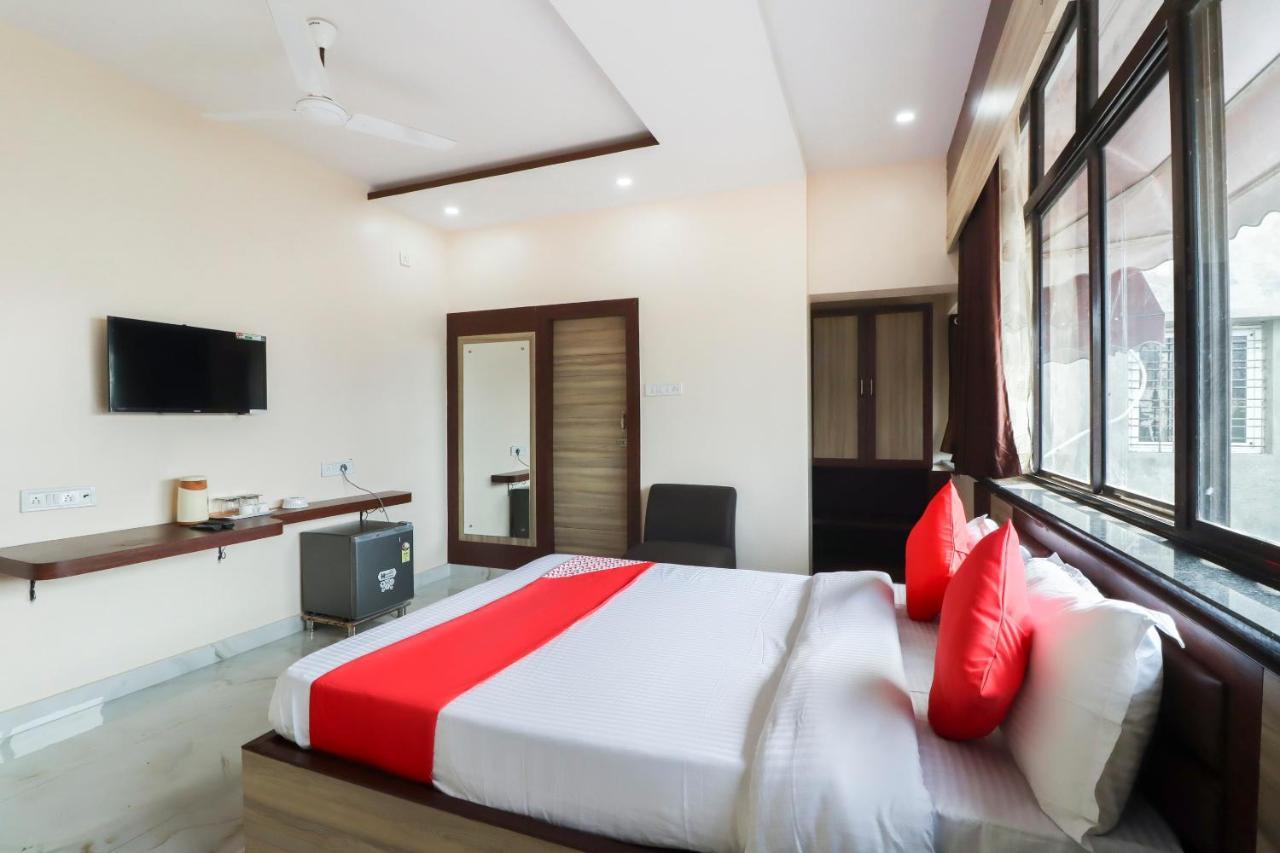 Capital O Hotel 7Th Heaven Dzsamsedpur Kültér fotó